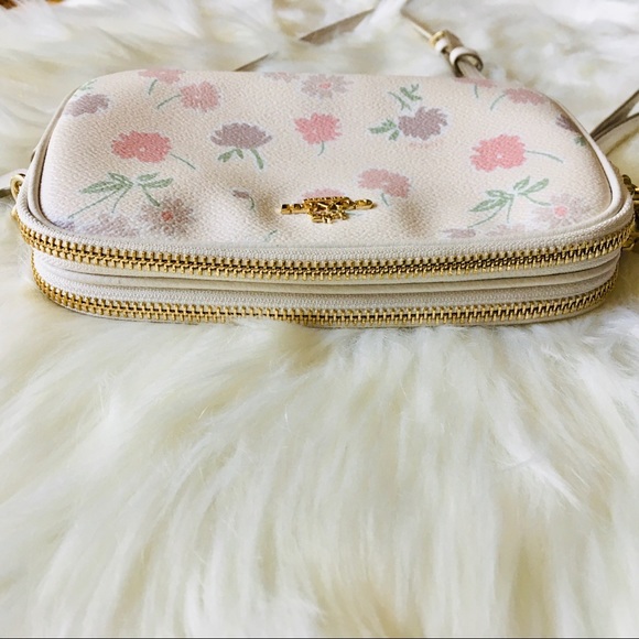 🌸COACH Daisy Field Pebbled Leather Crossbody - Picture 4 of 16